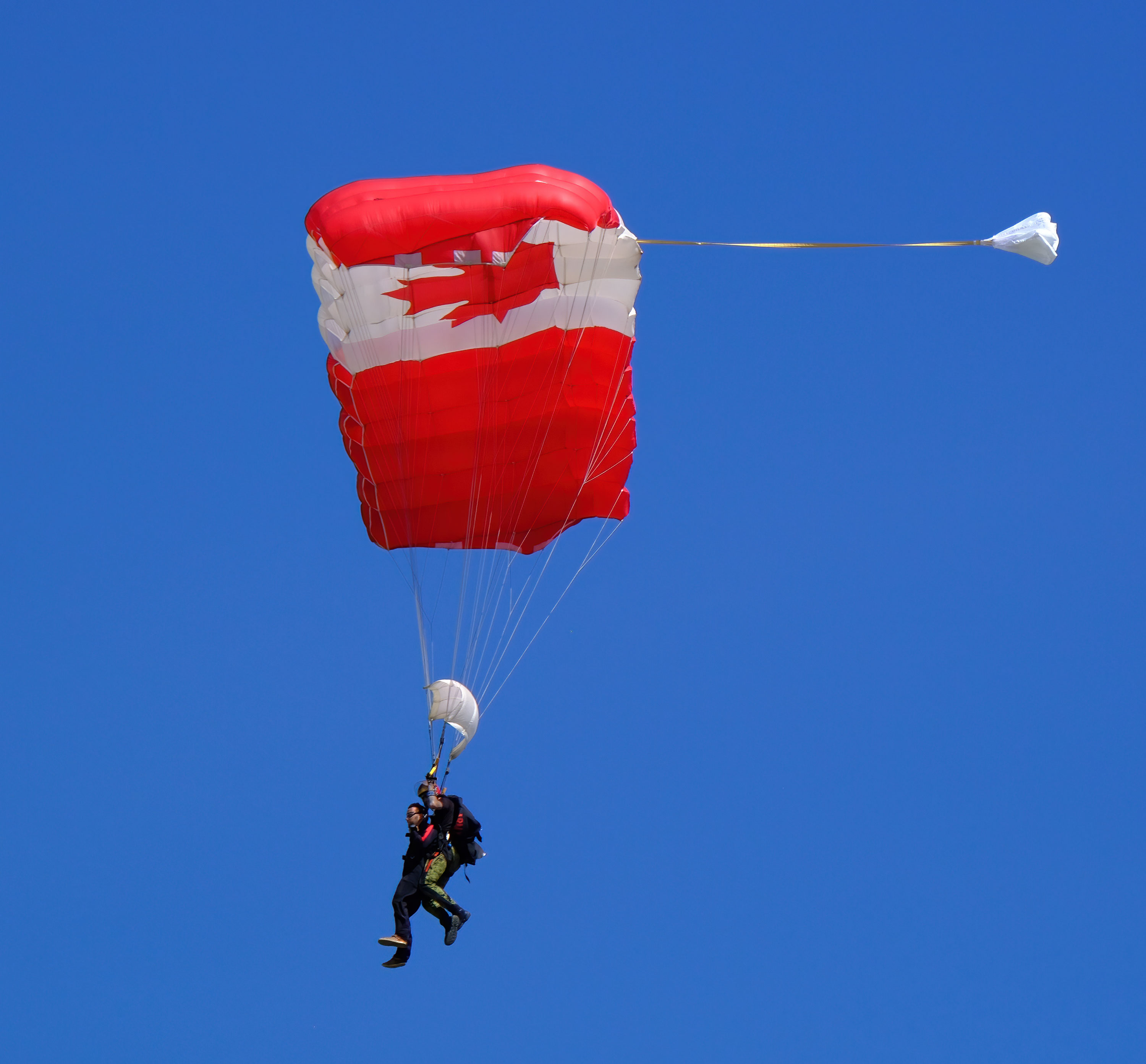 SkyHawks parachute team