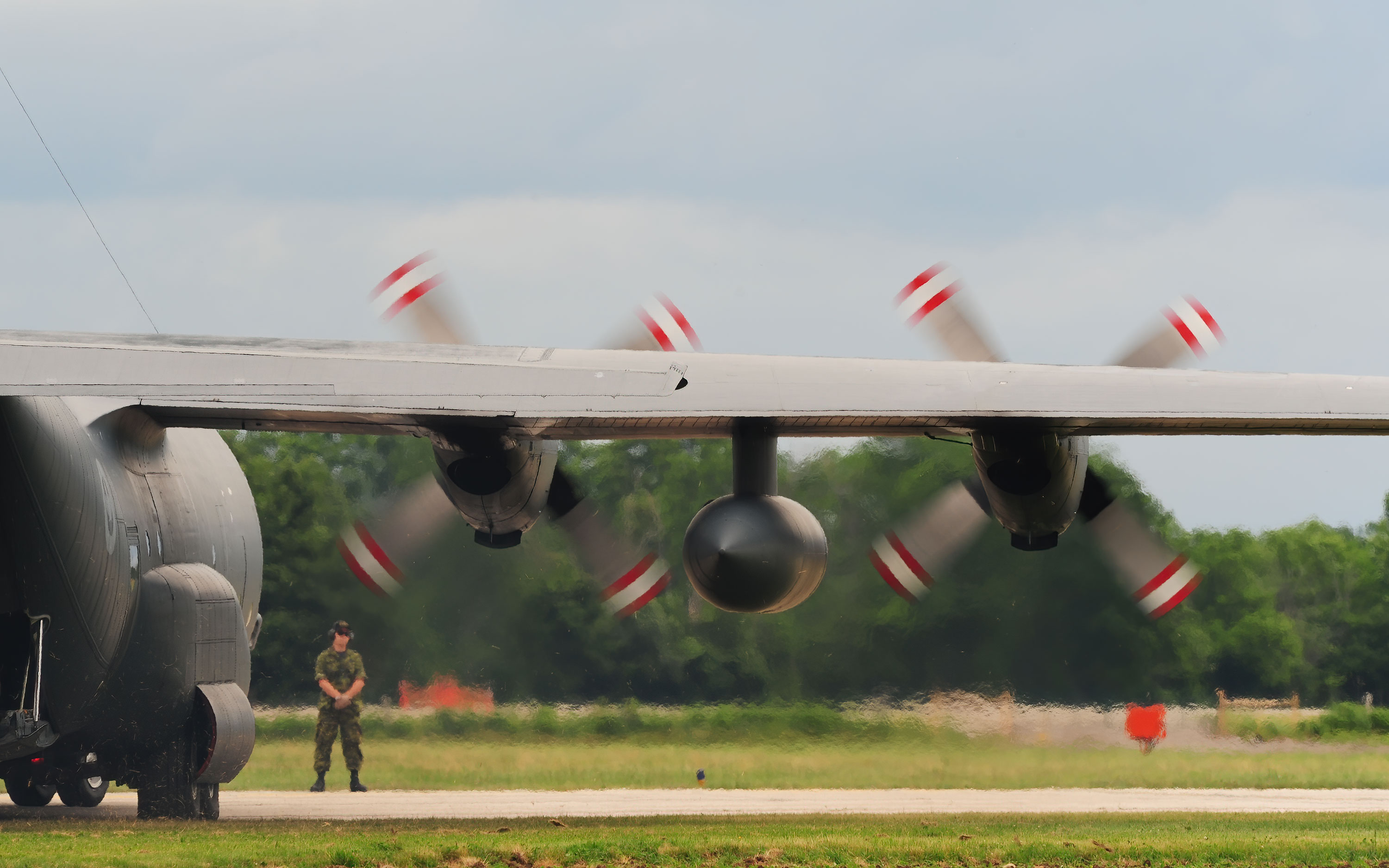 Great Lakes (St. Thomas) Airshow 2011
