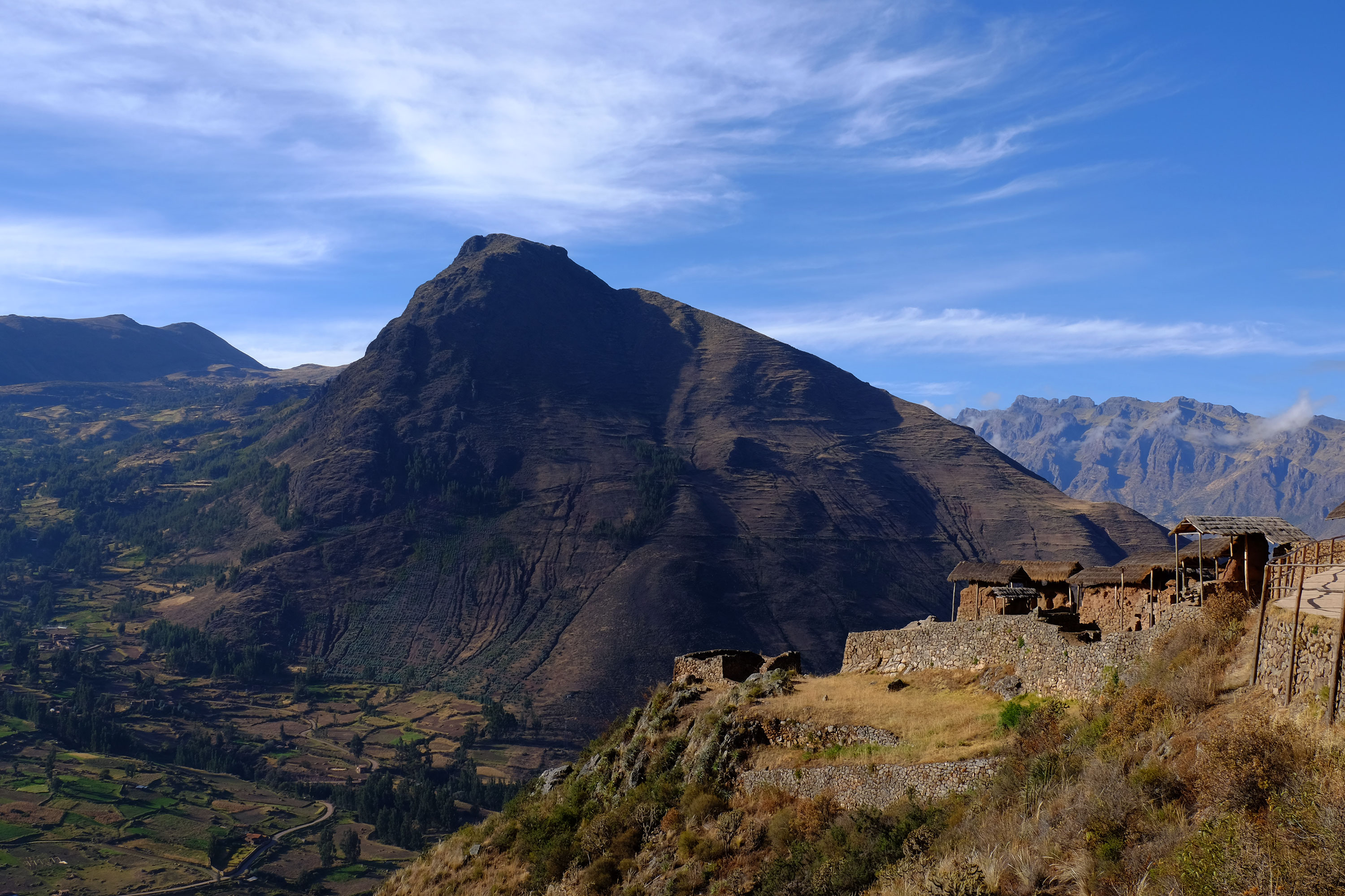 Pisac Inca ruins & market